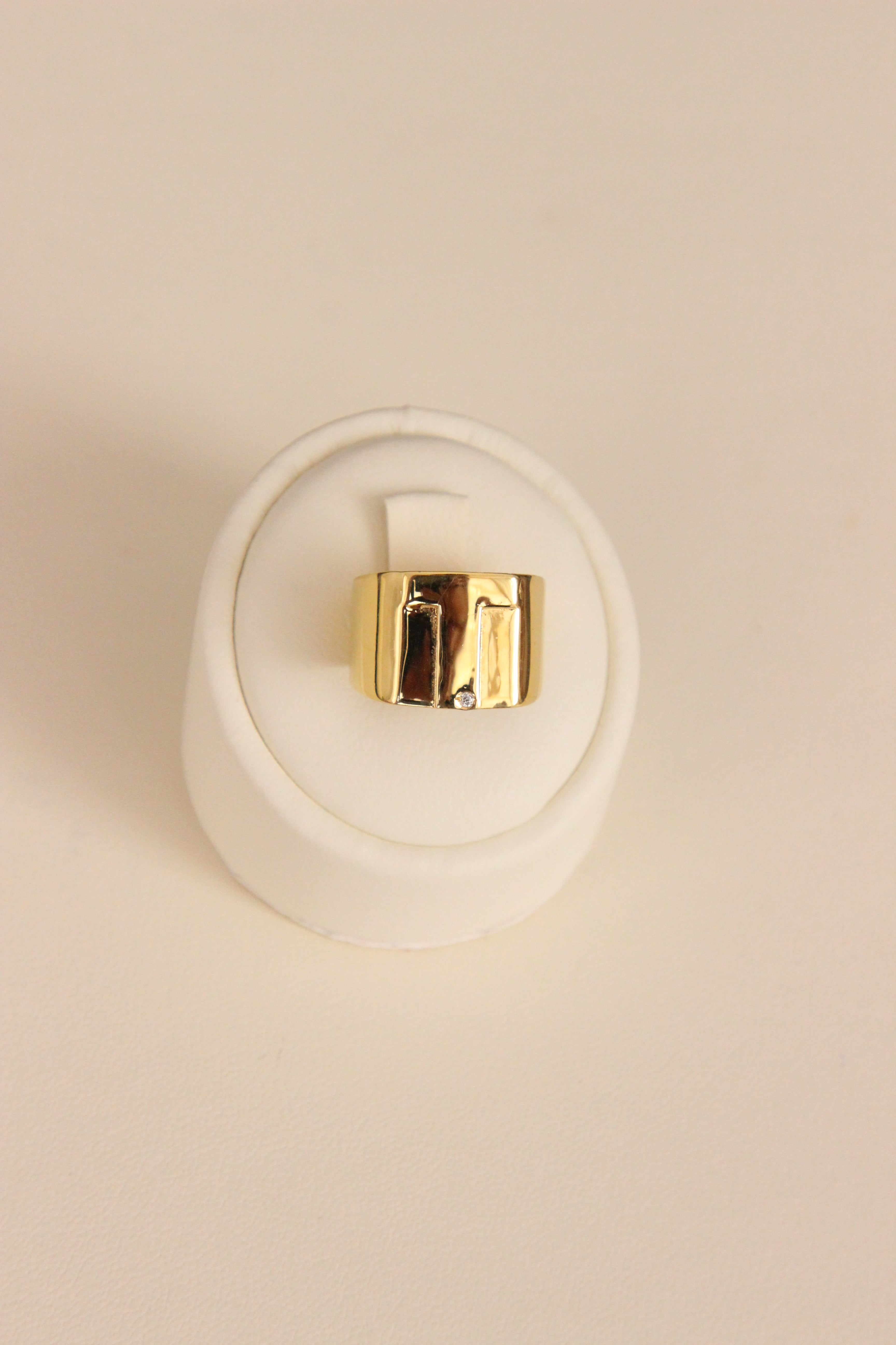 ANILLO SILUETA LETRA T TALLA 7