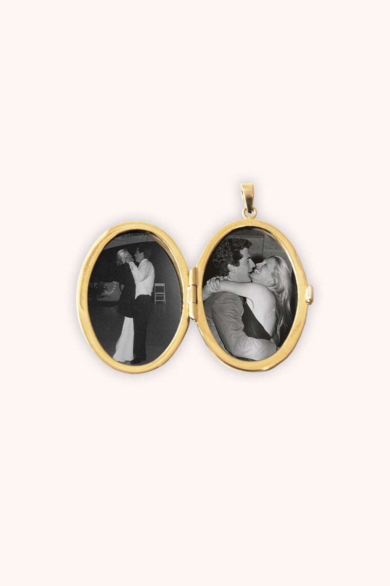 OVAL PHOTO PENDANT