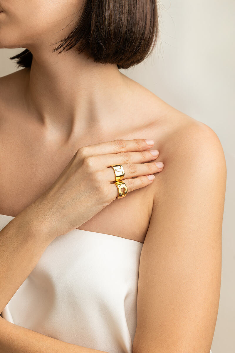 ANILLO SELLO INICIAL ORO Y DIAMANTE