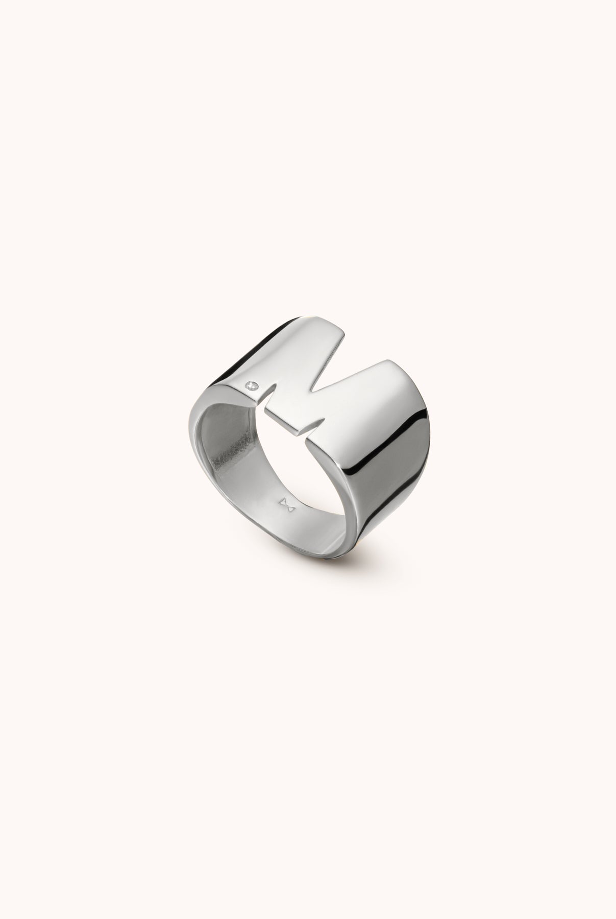 SILVER INITIAL SILHOUETTE RING
