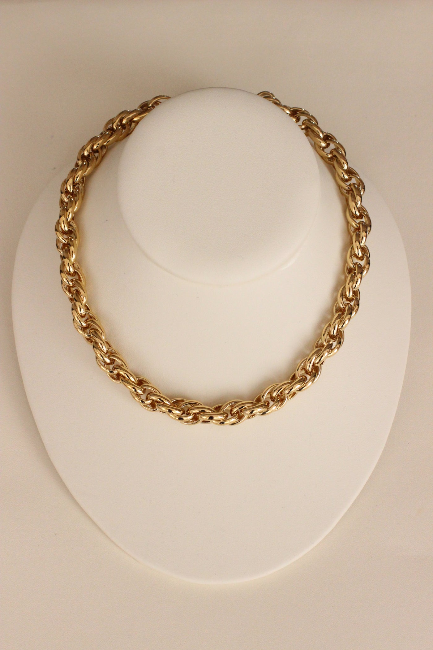 COLLAR ESLABONES DORADO
