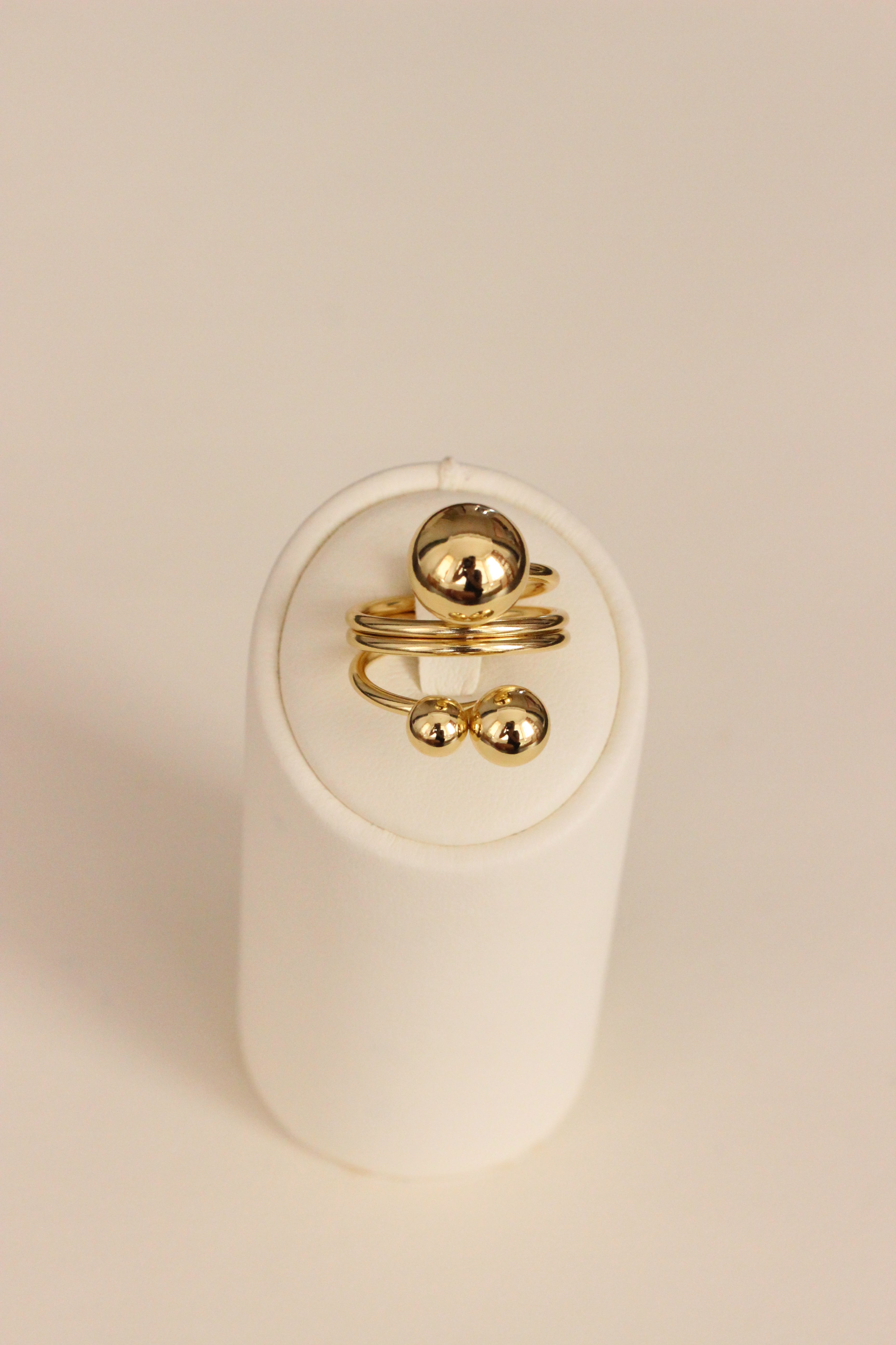 ANILLO BOLAS DORADO TALLA 16