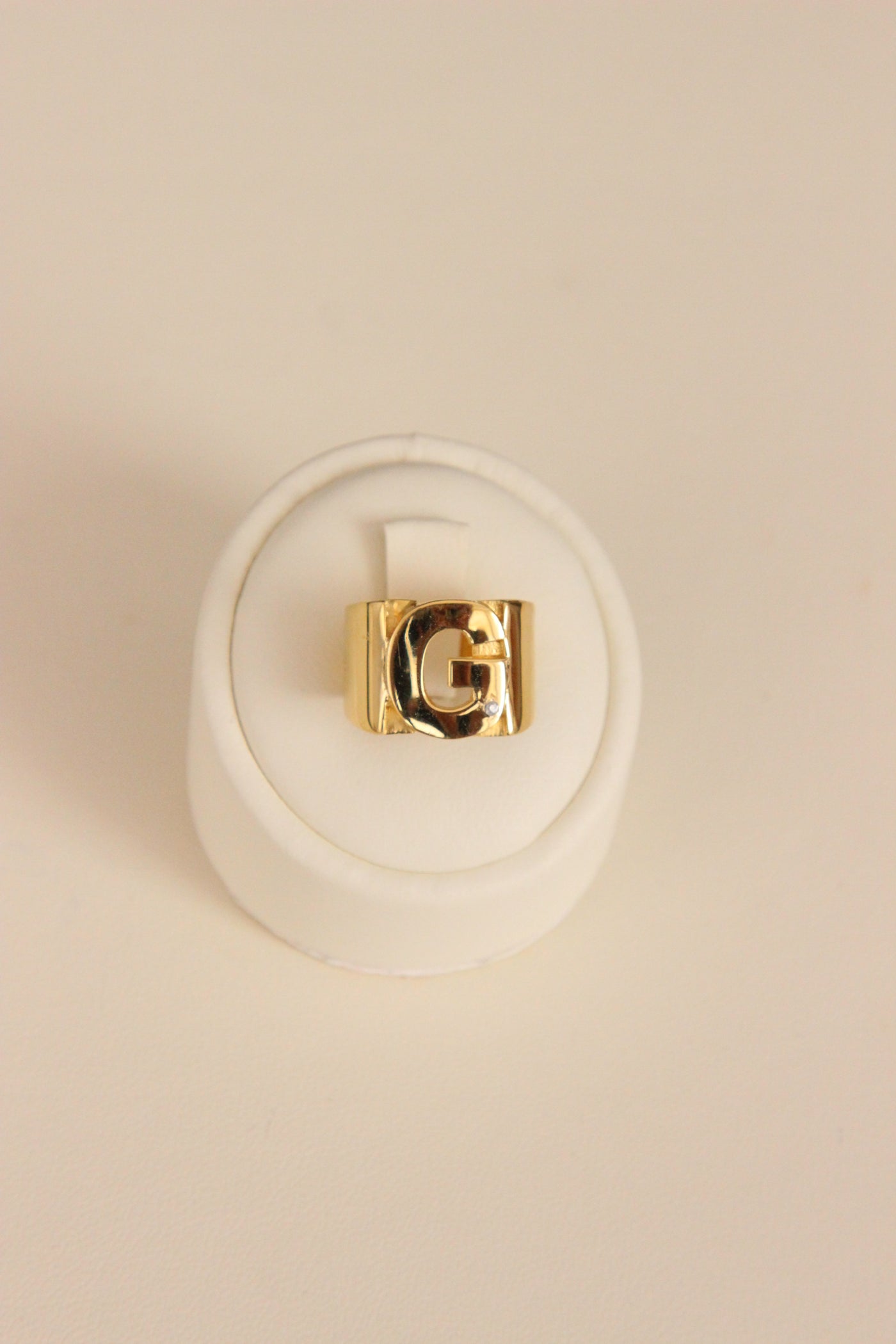 ANILLO SILUETA LETRA G TALLA 5