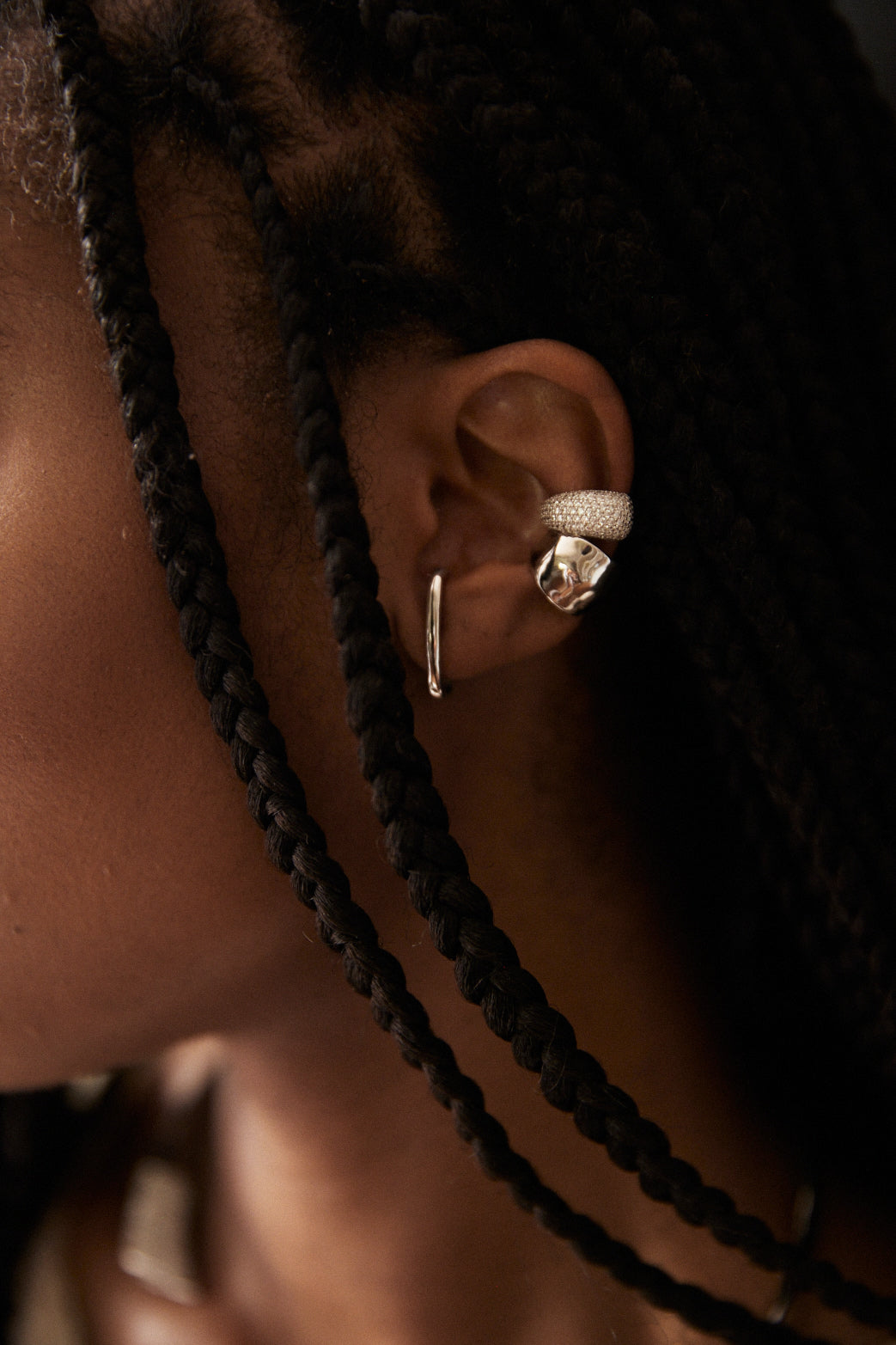 SILVER ZOE ZIRCONIA EARCUFF