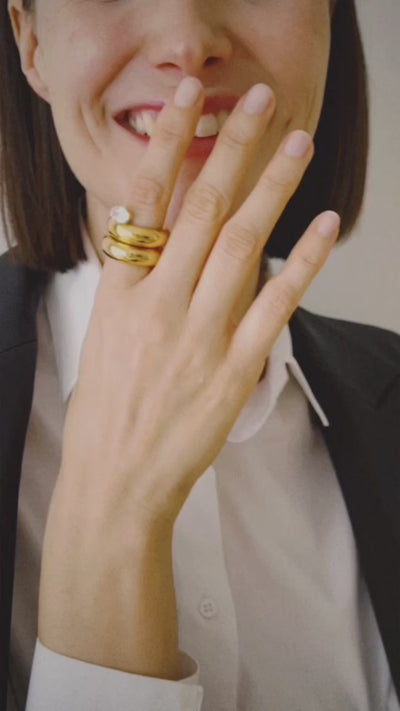 GOLD ZIRCON DONUT RING